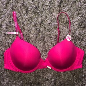 2012 Victoria’s Secret PINK Lightly Lined Wear Everywhere Demi Bra, Size 36B,New